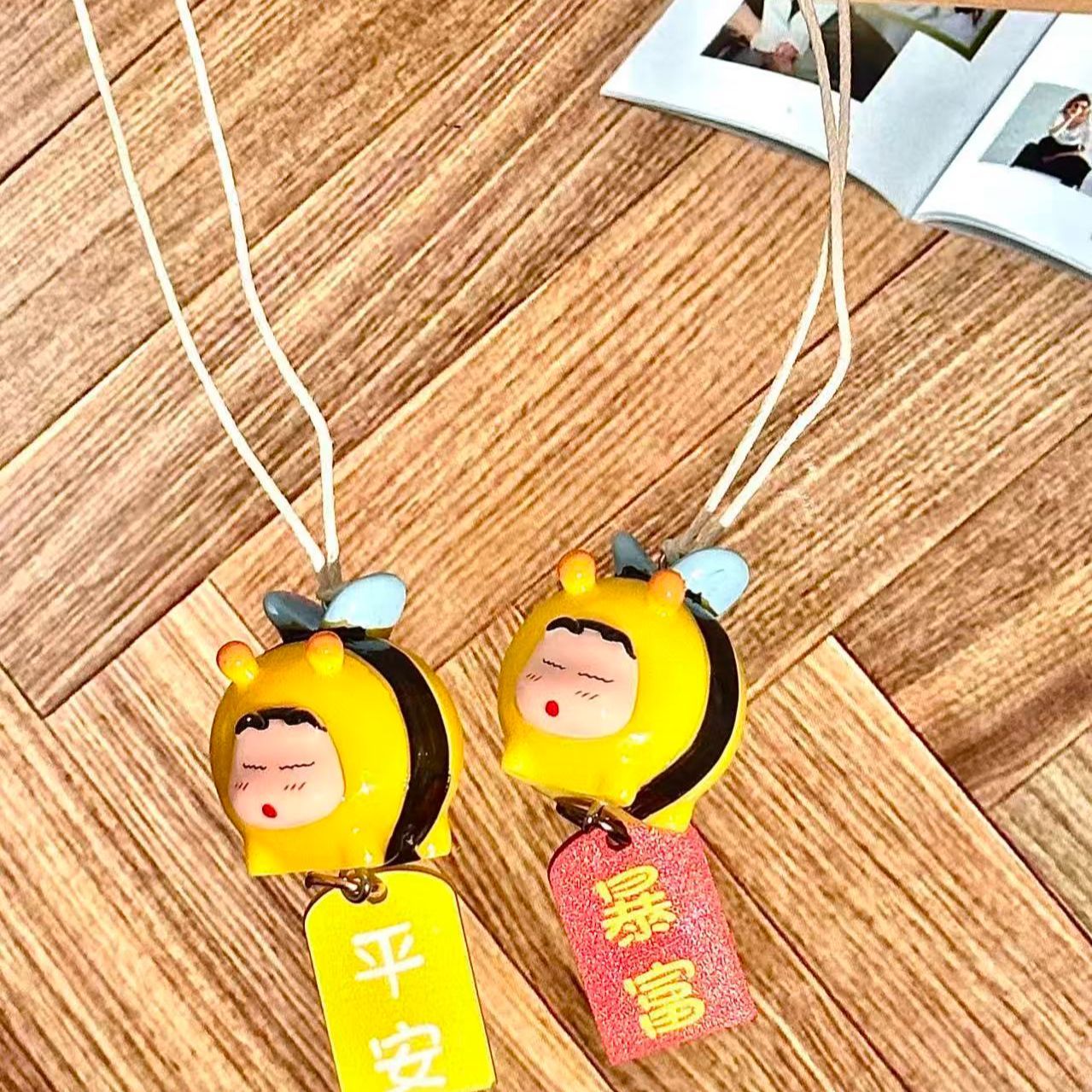 Crayon Shin-chan Bee Cosplay F - Car Accessories Decoration recension och pris